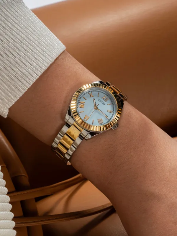 GUESS USA Mini Luna Analog 30mm Watch | Blue | FARFETCH JO display picture 1