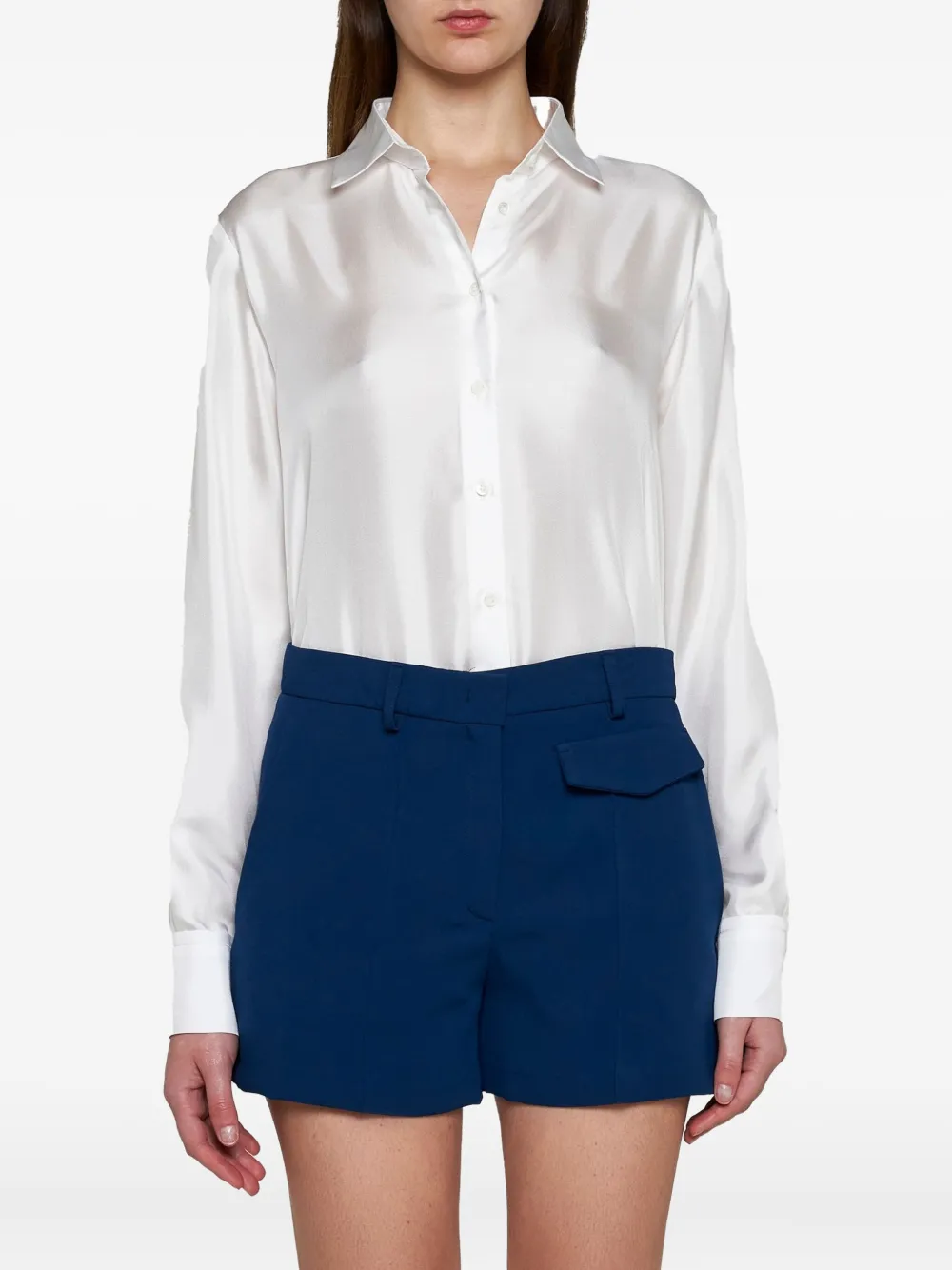 Blanca Vita pocket-detail tailored shorts Blauw
