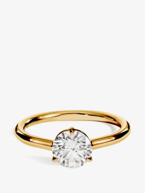 Loyal.e Paris Solitaire Absolue diamond ring