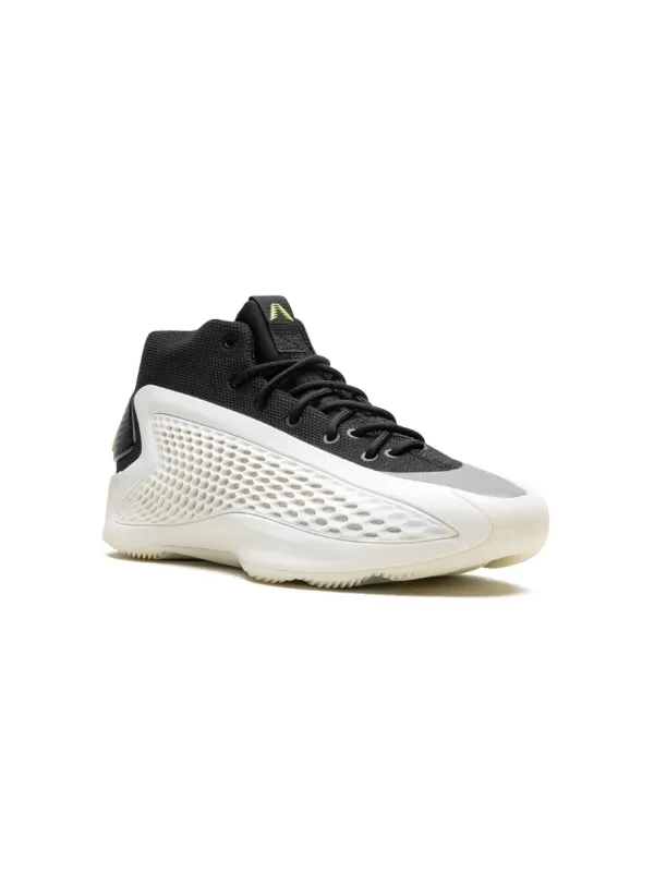 Adidas shoes youth basketball español best sale