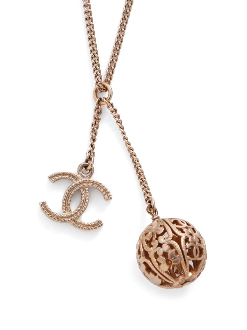 Pre-owned Chanel 2006 Cc Charm Necklace In Gold