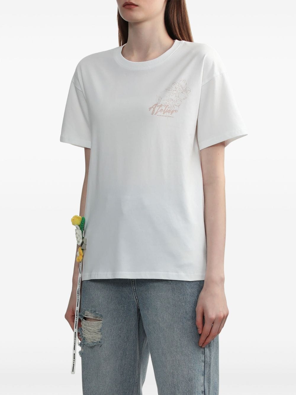 Musium Div. T-shirt met bloemenpatch Wit