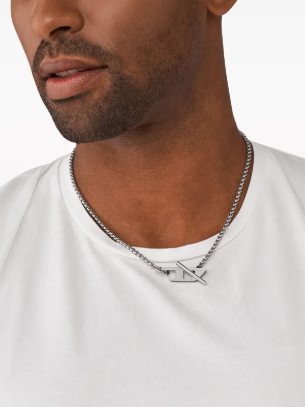 Diesel Dx1477 ロゴペンダント ネックレス | シルバートーン | FARFETCH JP