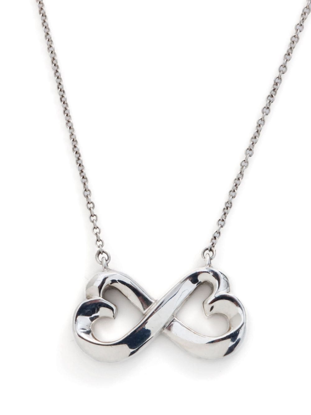 Image 2 of Tiffany & Co. Pre-Owned collar con dije de doble corazón