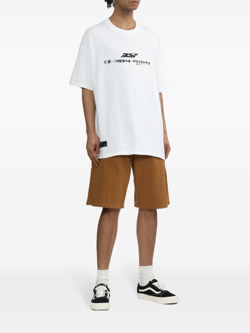 Shop Izzue Logo-patch Cotton Shorts In Brown