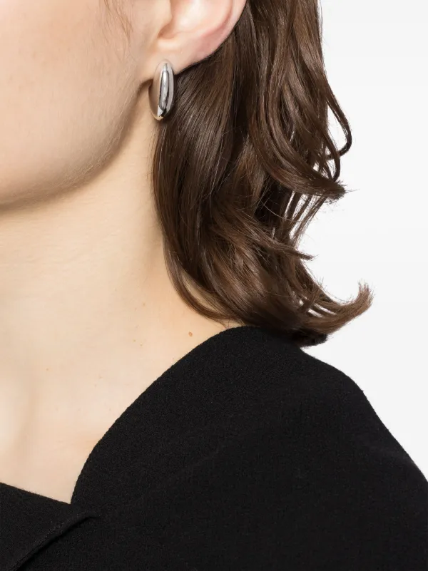 otiumberg. ピアス Otiumberg Pebble ピアス | シルバートーン | FARFETCH JP