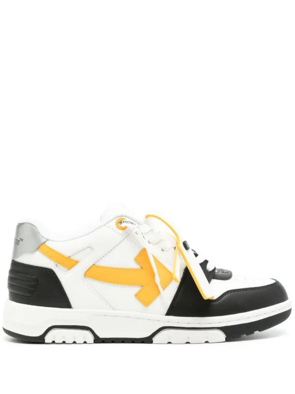 Off-White 国内発送 Out Of Office スニーカー ホワイト Off-White Out Of Office スニーカー | ホワイト | FARFETCH JP
