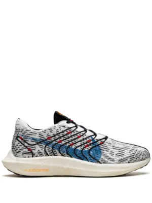Nike Kyrie 5 Bandulu EP スニーカー | ニュートラル | FARFETCH JP