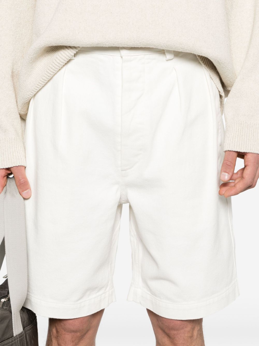 Shop Sunflower Pleated Twill Shorts In Weiss