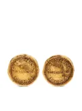 CHANEL Pre-Owned 1990s logo-embossed button clip-on earrings - Gold