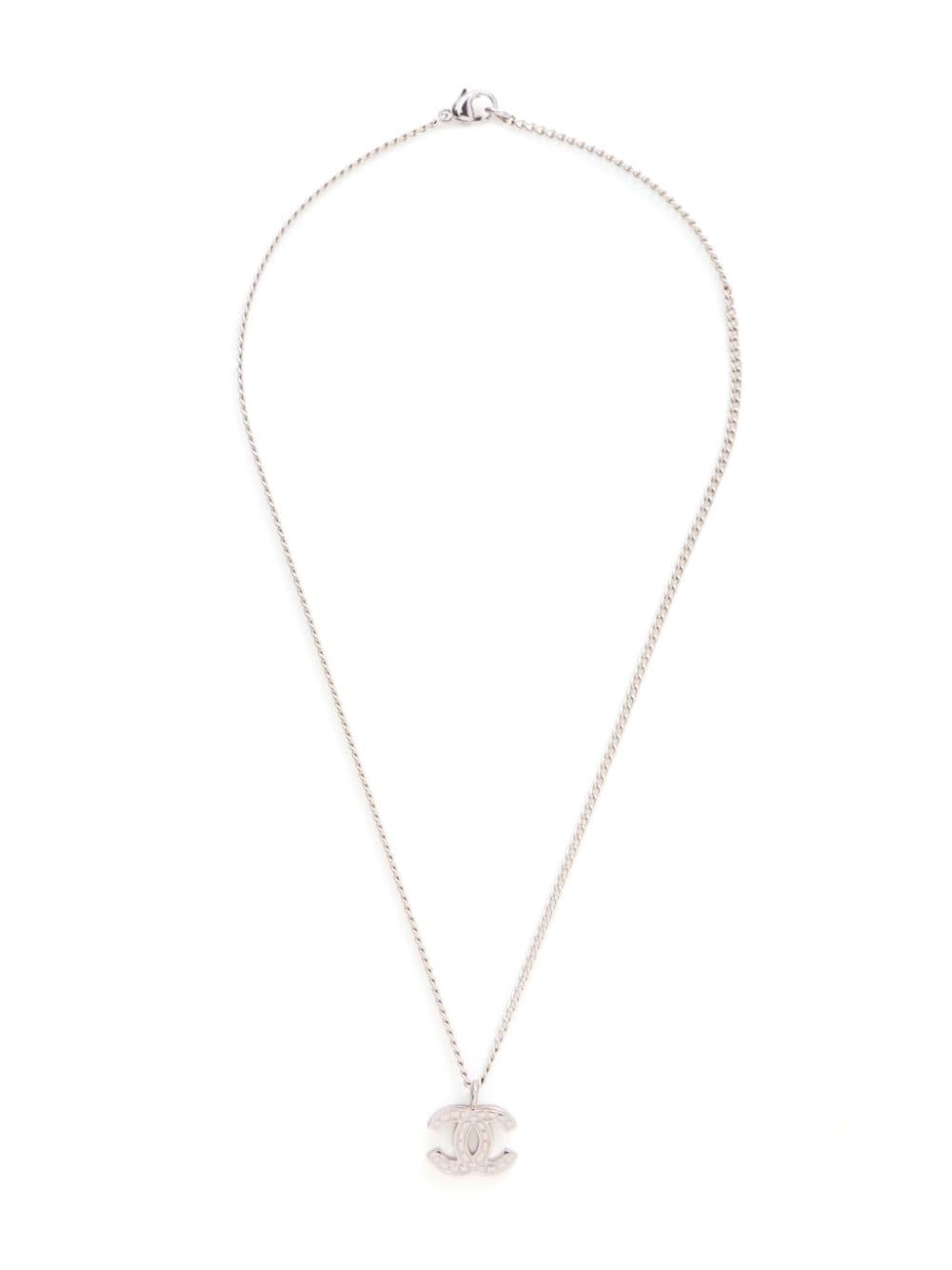 Image 2 of CHANEL Pre-Owned 2000 embossed-finish CC-pendant necklace