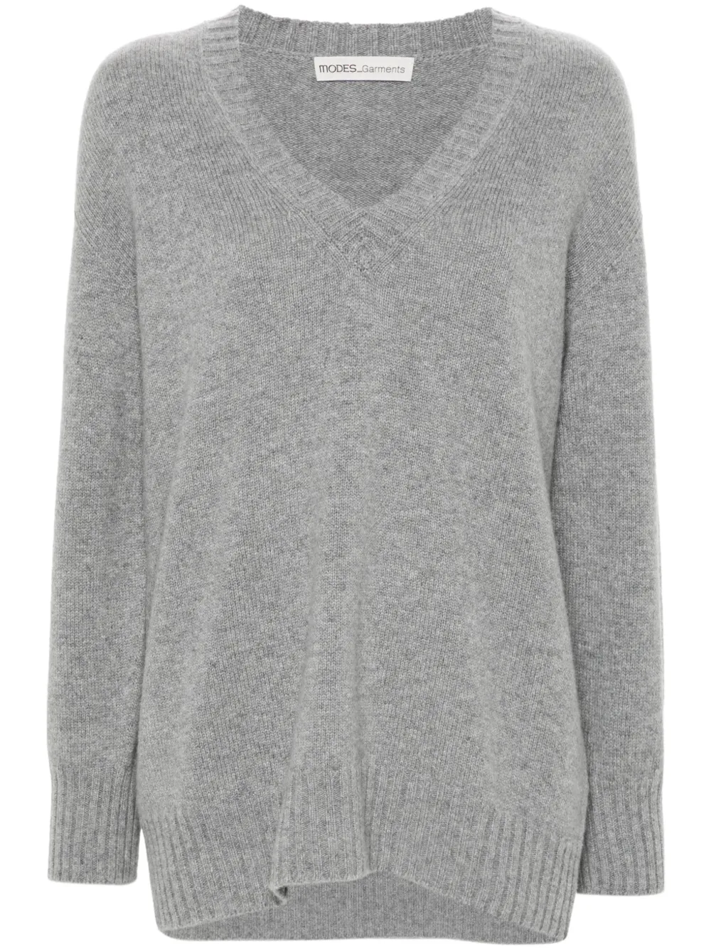 V-neck fine-knit jumper