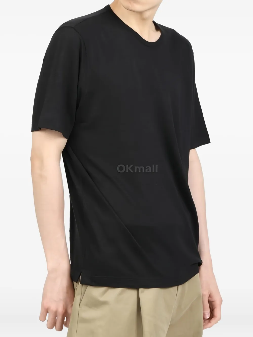 Lardini Round Neck Short Sleeve Fitted T-shirt In Black