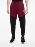 Nike Tech Fleece panelled track pants - Red