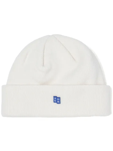 Ader Error gorro tejido con aplique del logo