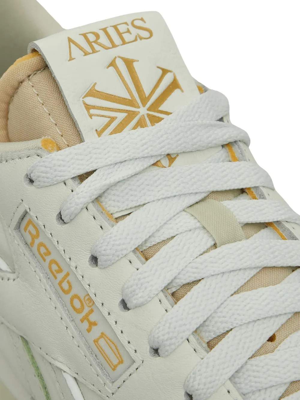 Reebok x Aries leather logo sneakers Neutrals
