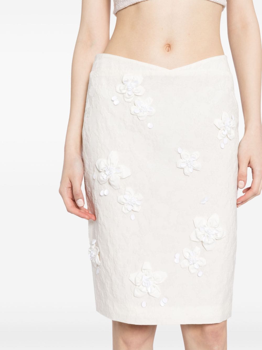Shop Shushu-tong Floral-appliqué Knee-length Skirt In White