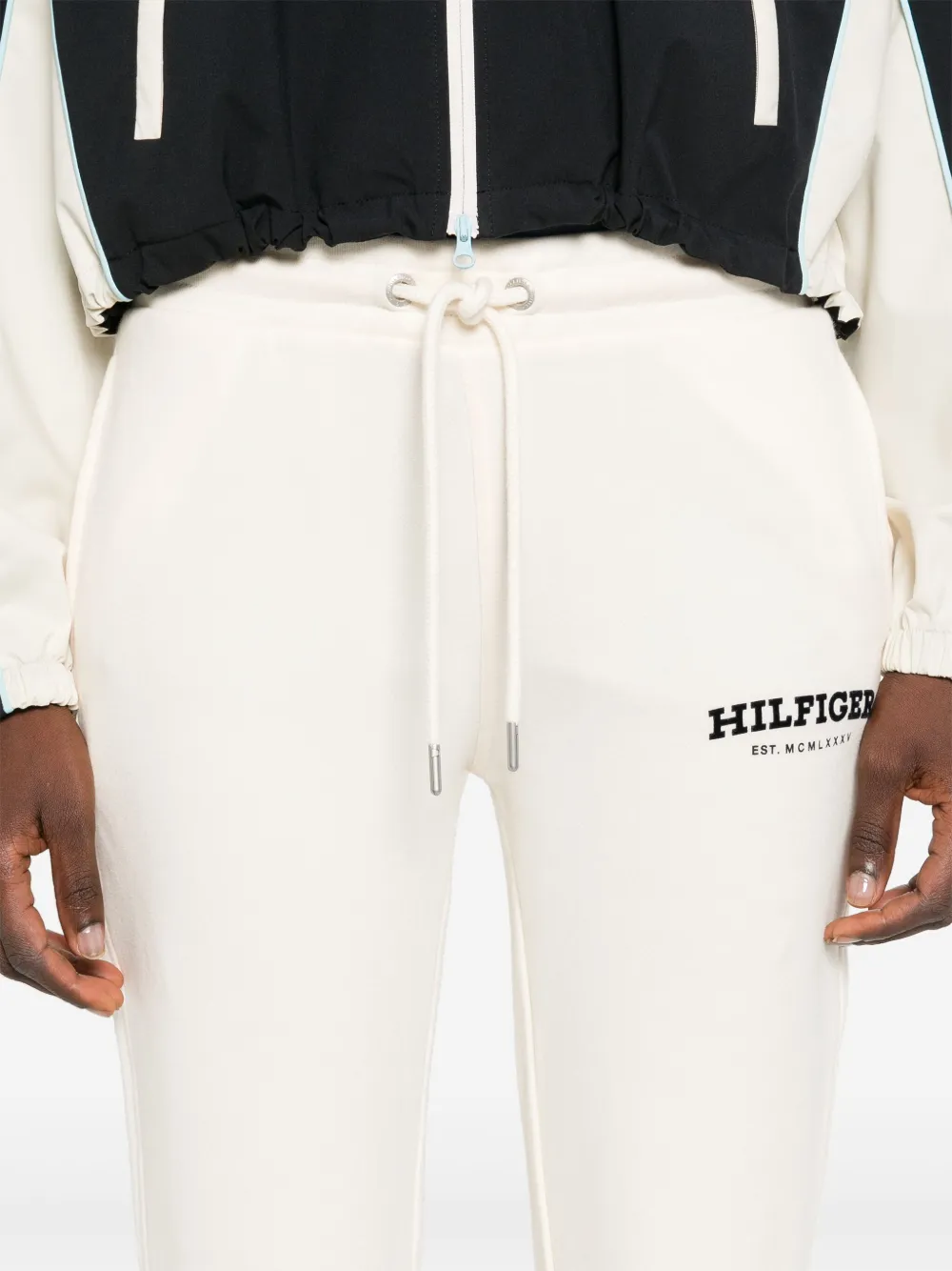 Tommy Hilfiger Pantalon met logo en toelopende pijpen Beige