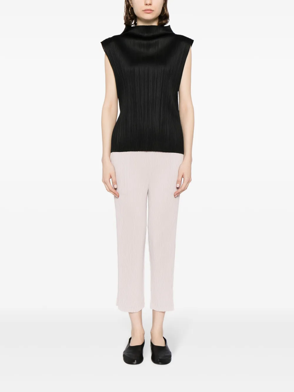 Shop Issey Miyake Pleated Cropped Trousers In Pink