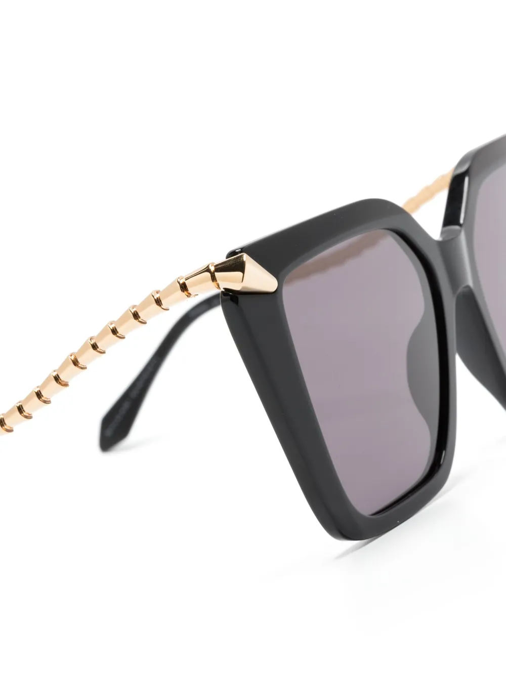 Bvlgari Serpenti zonnebril met vlinder montuur Zwart