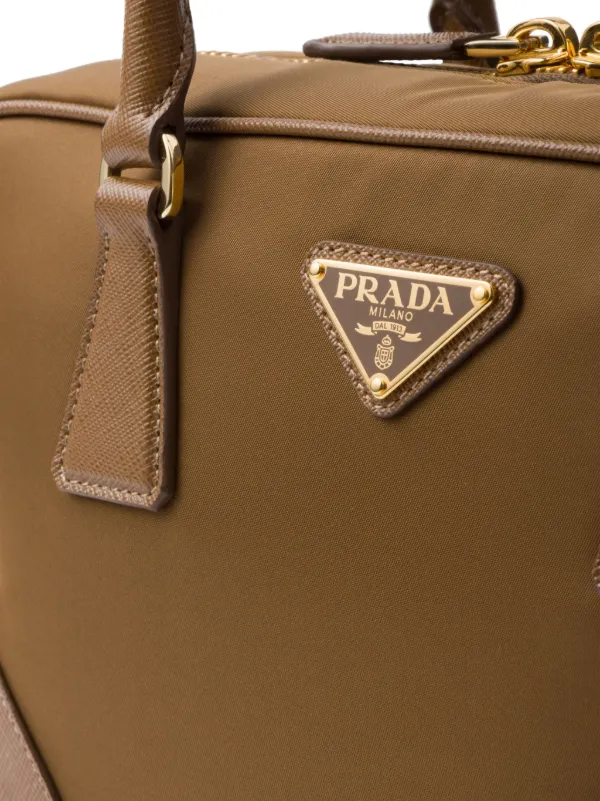 ハンドバッグ Prada Caramel Canvas Medium Re-Edition 1978 Handbag Prada Camel Re-Nylon Saffiano Medium Re-Edition 1978 Tote
