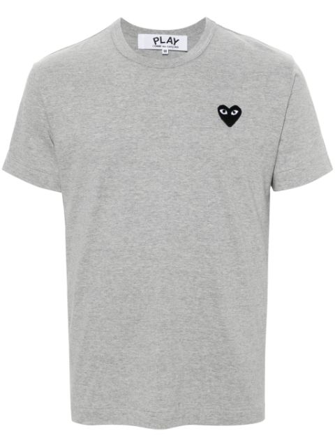 Comme Des Garçons Play playera con parche de corazón