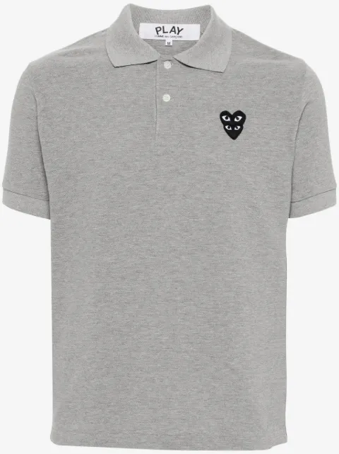 Comme Des Garçons Play playera tipo polo con parche de corazón