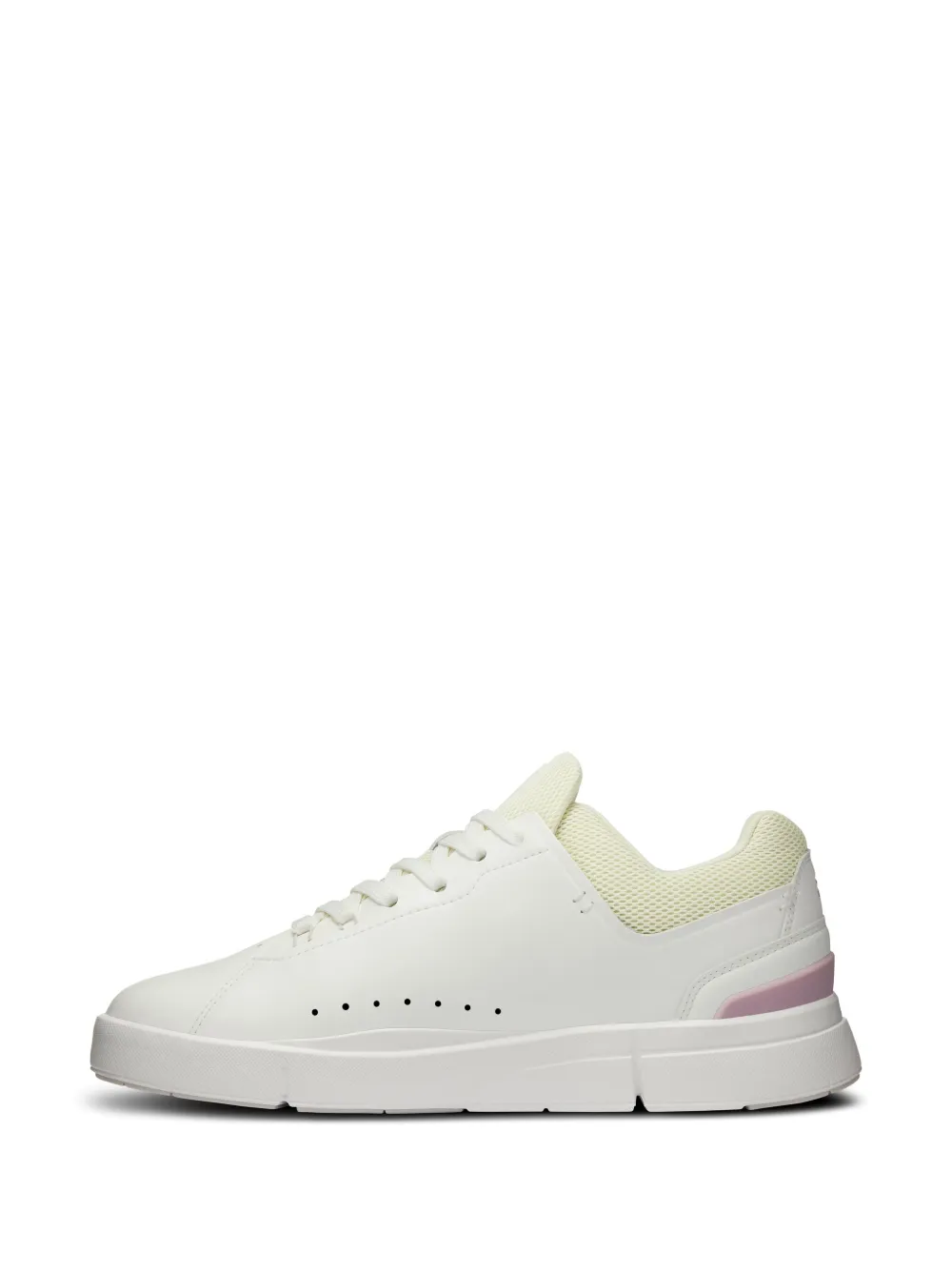 On Running The Roger Advantage Sneakers In White