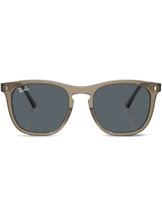 Ray-Ban