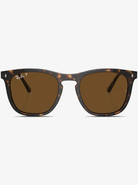 Ray-Ban солнцезащитные очки RB2210 в квадратной оправе