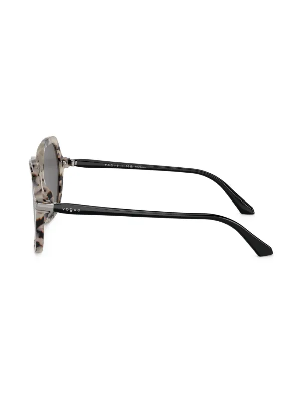 Vogue Eyewear tortoiseshell-effect oversize-frame Sunglasses  display picture 3