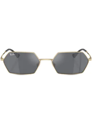 Ray-Ban