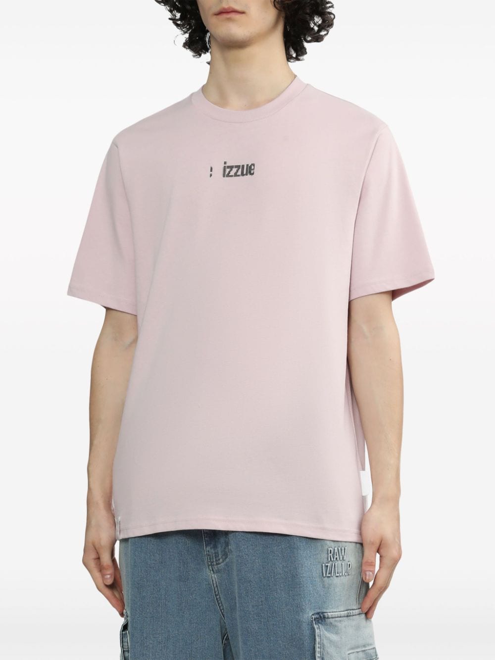 Shop Izzue Logo-print Cotton T-shirt In Pink