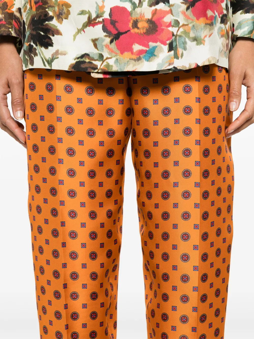 Alberto Biani Geometric-print Tapered Trousers In Orange