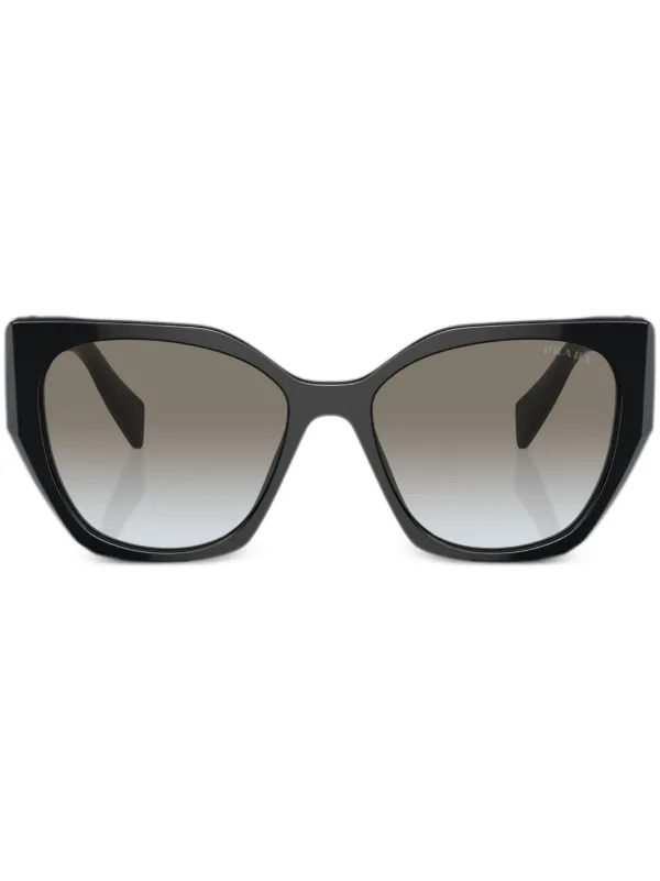 PRADA オーバーサイズ ブラックサングラス PRADA オーバーサイズサングラス ブラック Prada Eyewear Prada PR