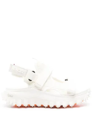 【送料&関税込】Moncler Multi-strap Flatform Sandal Moncler multi-strap Flatform Sandals | Red | FARFETCH