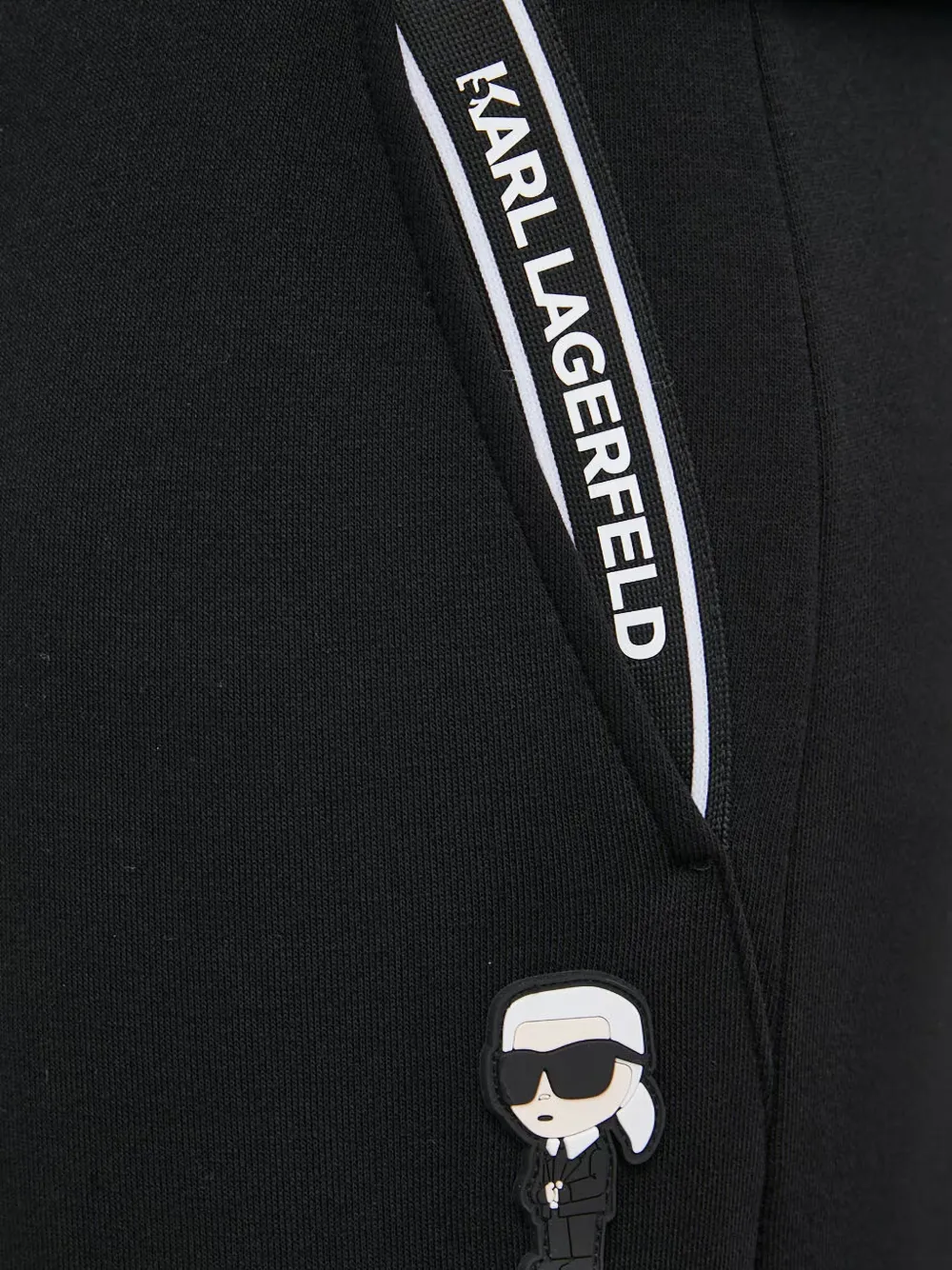 Karl Lagerfeld Ikonik patch drawstring shorts Zwart