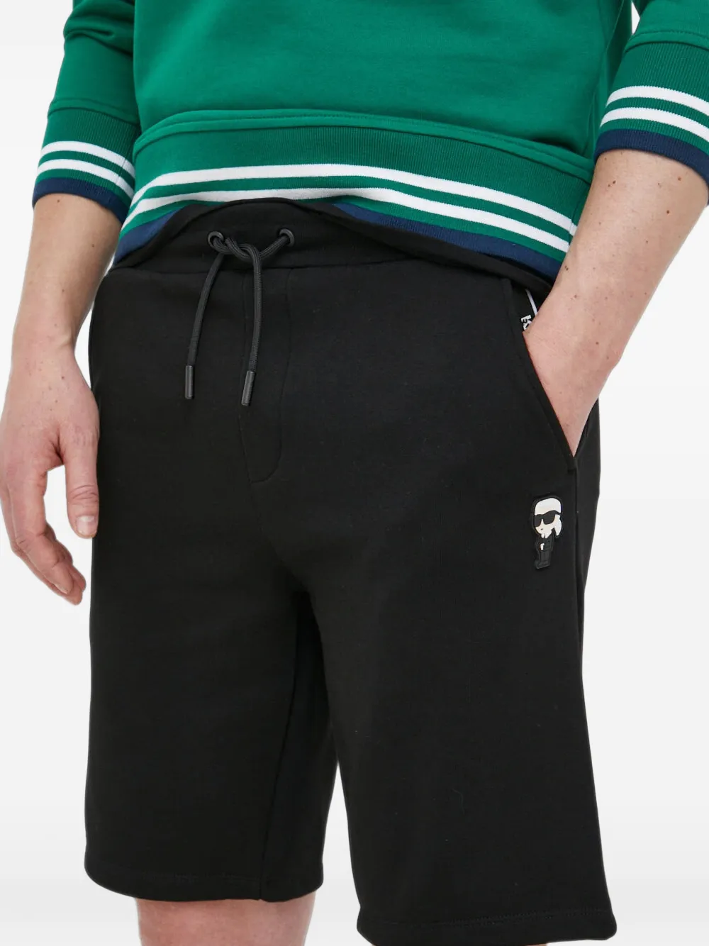 Karl Lagerfeld Ikonik patch drawstring shorts Zwart
