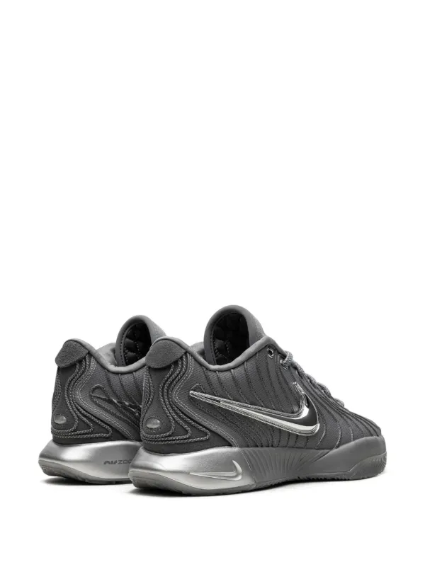 Nike LeBron XXI 