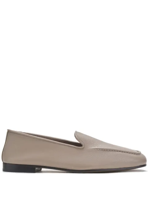 12 STOREEZ square-toe leather loafers