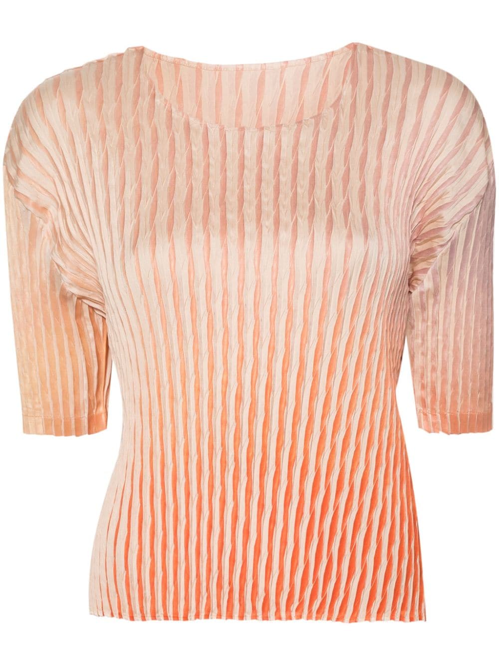 Issey Miyake Geplooid T-shirt Oranje