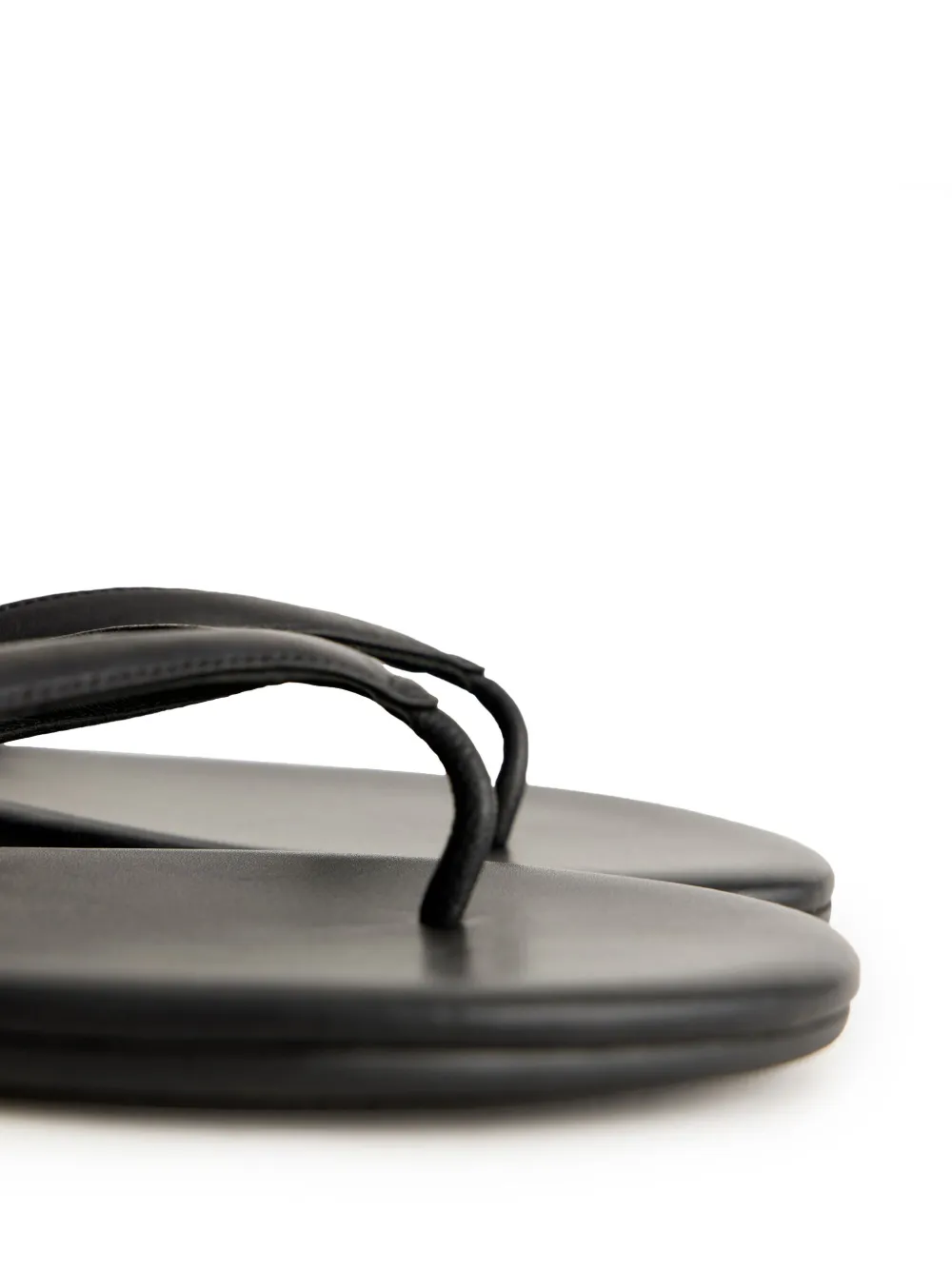 12 STOREEZ Leather Thong Flip Flops from 12 STOREEZ