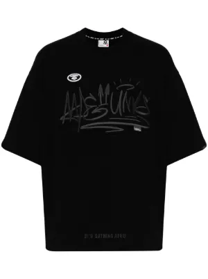 A BATHING APE® logo-print T-shirt | Black | FARFETCH