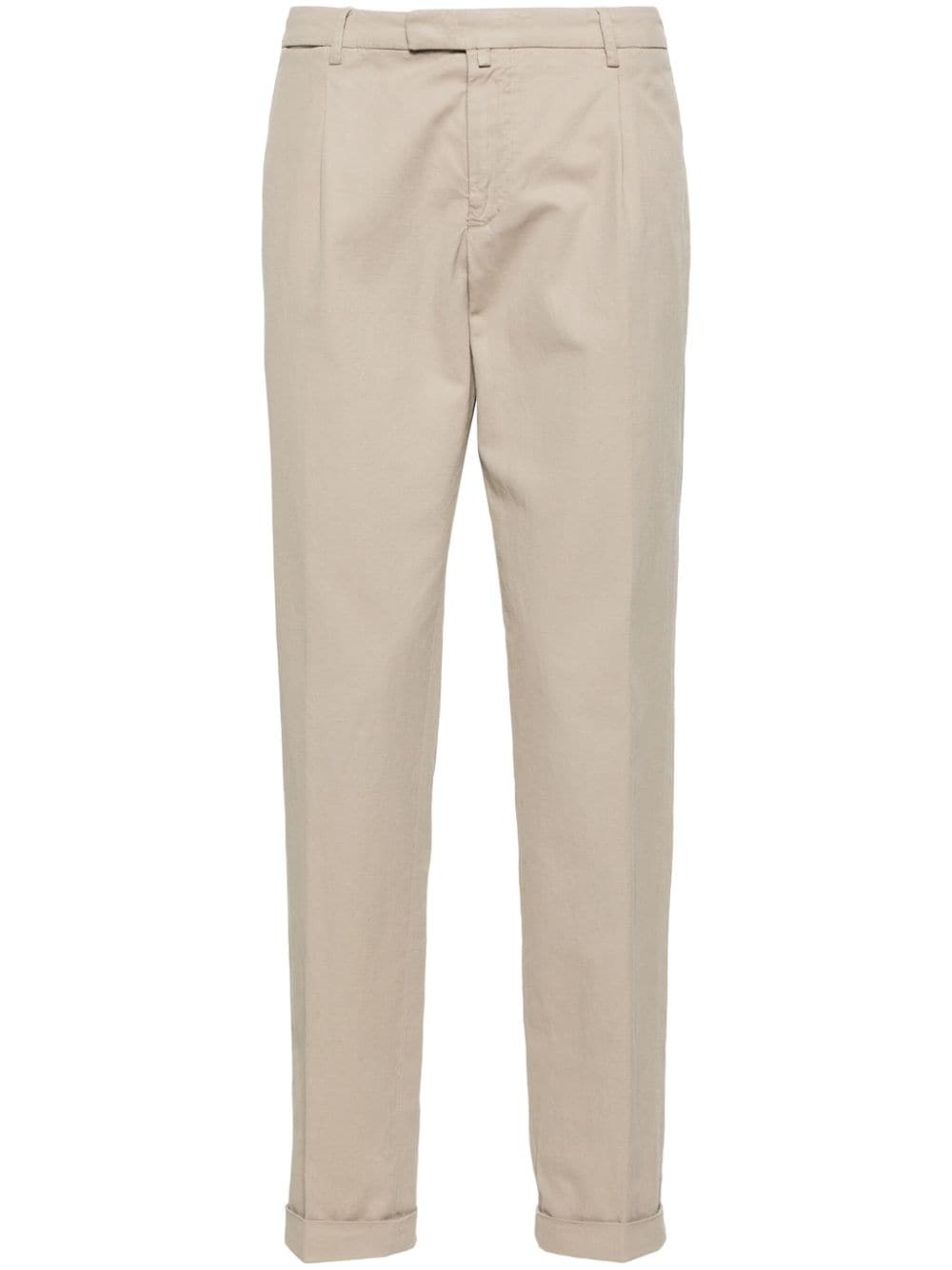 inverted-pleat tapered chinos