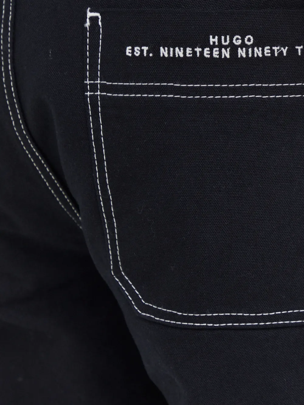 HUGO Broek met contrasterend stiksel Zwart