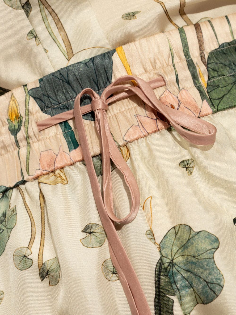 Shop Munthe Uniga Floral-print Shorts In Neutrals