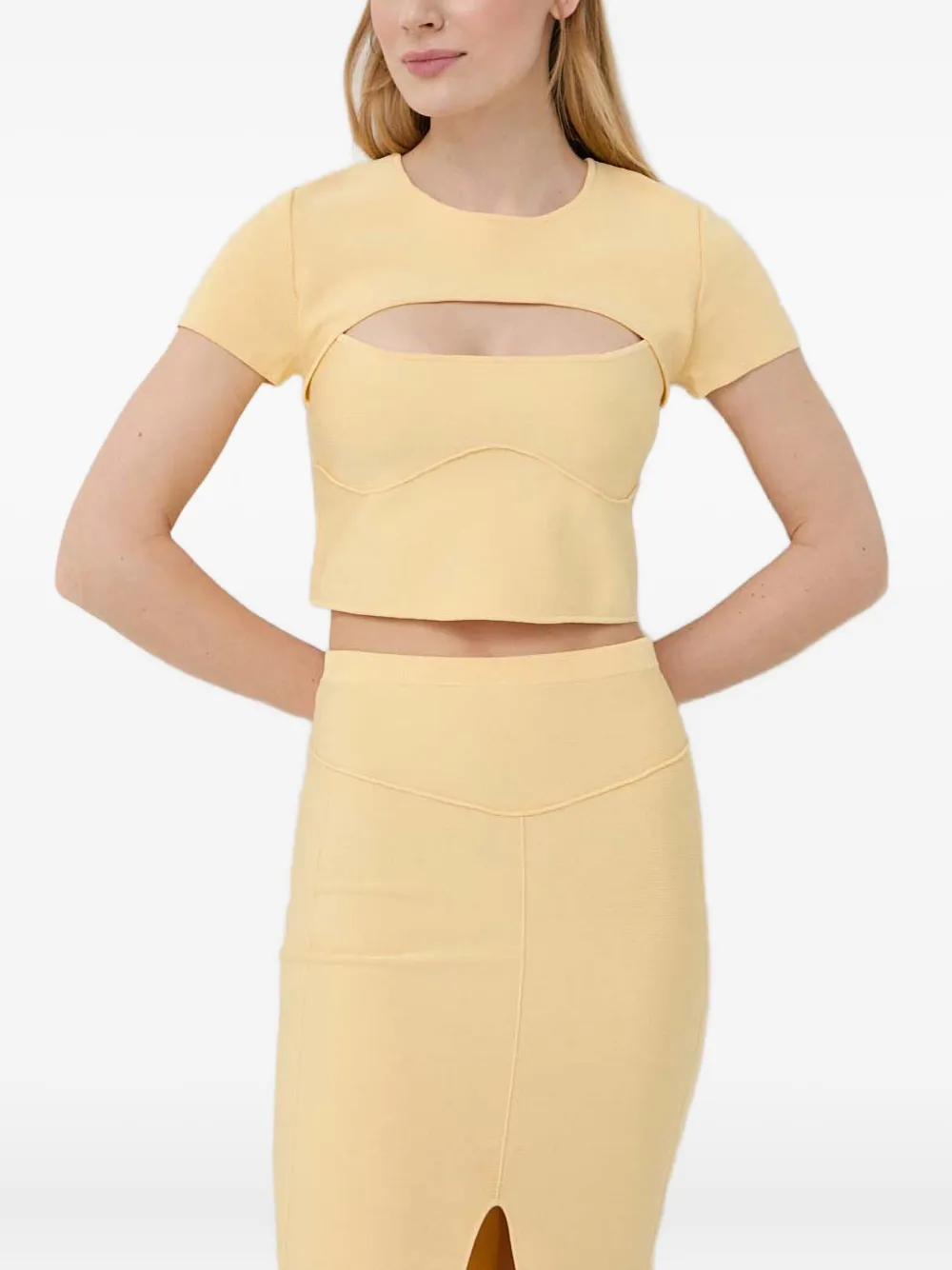 Patrizia Pepe Top met korte mouwen en uitgesneden details Geel