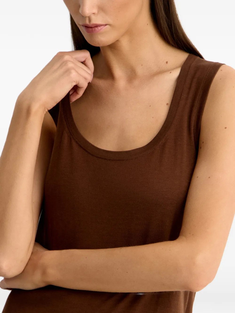 12 STOREEZ Tanktop met diepe ronde hals Bruin