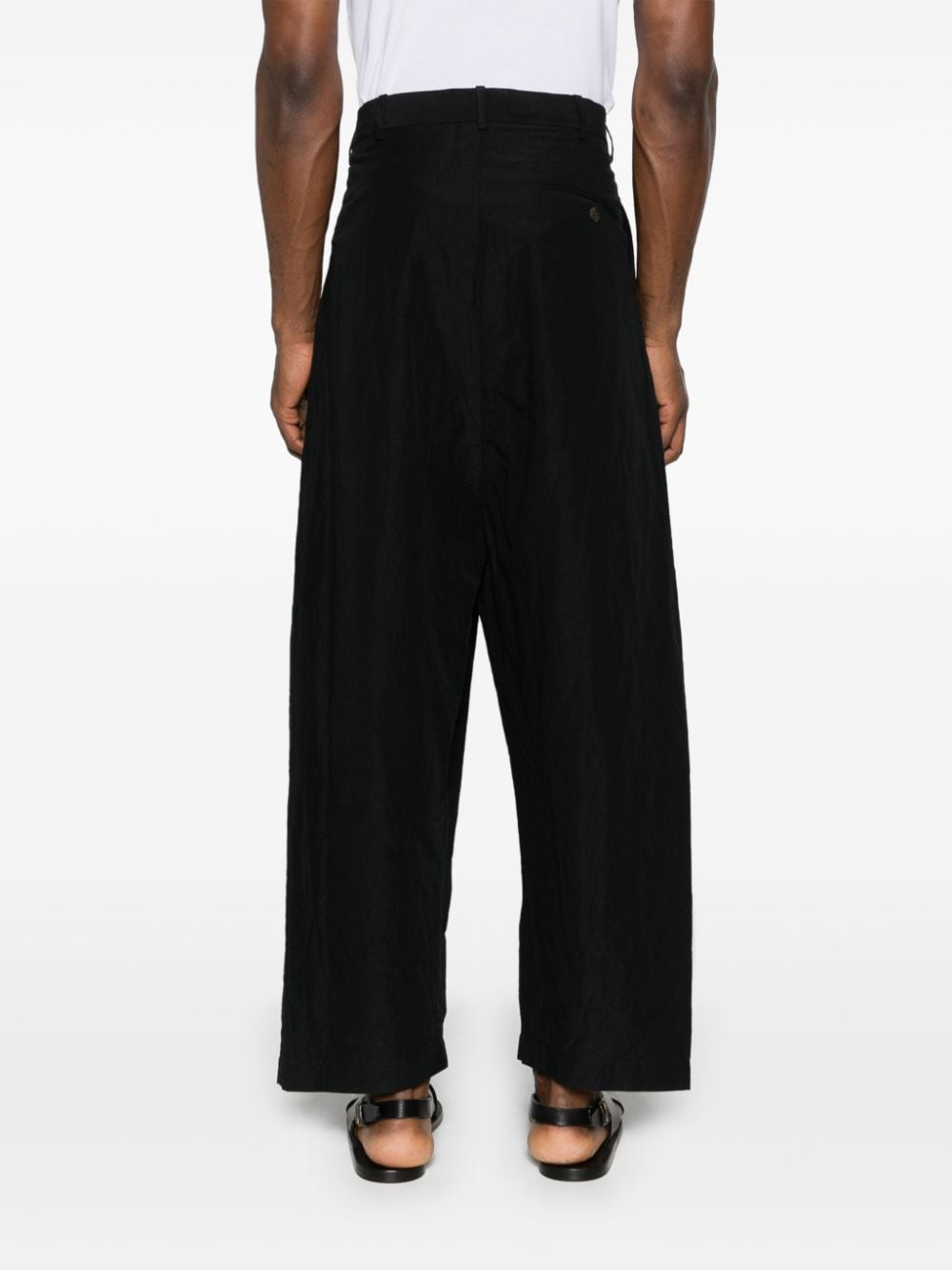 Shop Forme D'expression 2 Tucked Wide-leg Trousers In Black