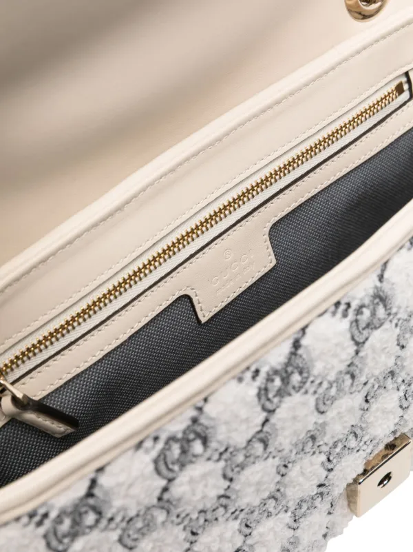 ショルダーバッグ・ポシェット SMALL GG MARMONT BAG GUCCI GG Marmont Mini Matelasse Crossbody Bag